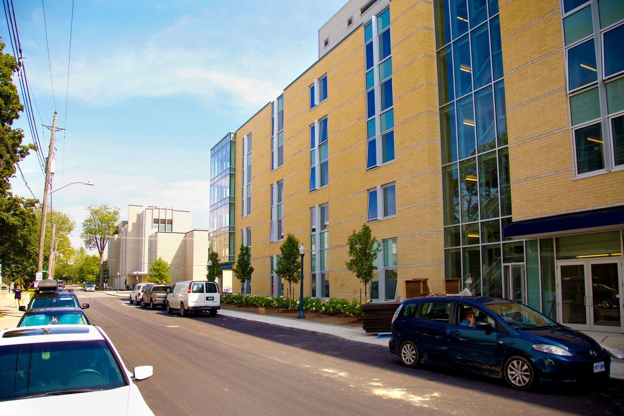 David C. Smith House - Queen'S University Aparthotel Kingston Exterior photo