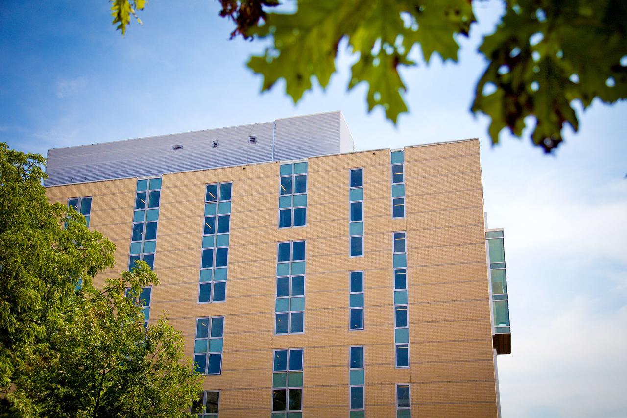David C. Smith House - Queen'S University Aparthotel Kingston Exterior photo